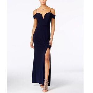 flattering Off-The-Shoulder Gown sweetheart neckline plunge black size 3